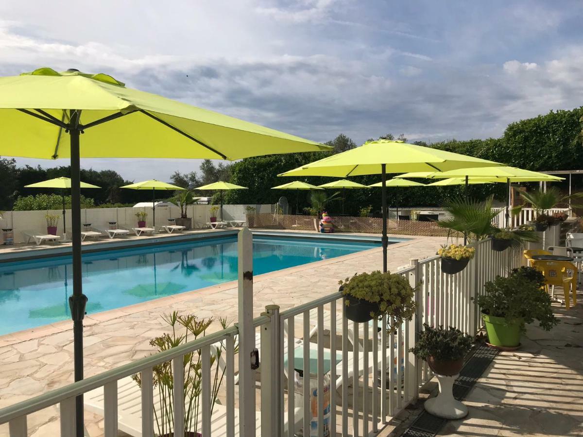 Camping La Paoute Grasse Bagian luar foto